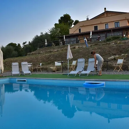 Il Rifugio Di Nino Bed & Breakfast 3*